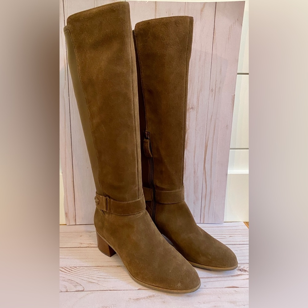 Women’s Suede Chocolate Brown 7.5 Tall Boots